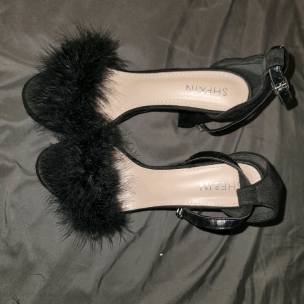 Shoes - Picture 2 of 5